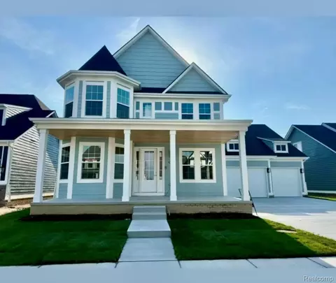 54689 Ann Dr, Macomb, MI 48042