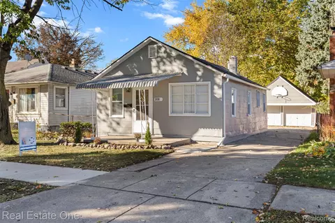 3936 Weddell St, Dearborn Heights, MI 48125