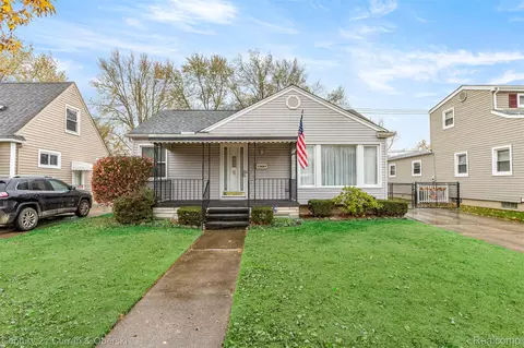13683 Wesley St, Southgate, MI 48195