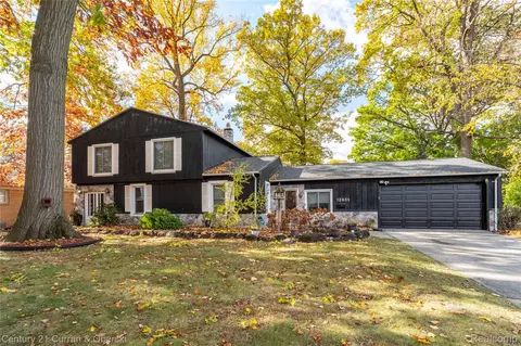 12831 Fenton, Redford, MI 48239