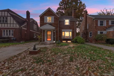 5061 Bishop St, Detroit, MI 48224