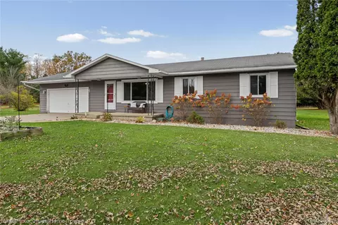 12429 Mt Morris Rd, Columbiaville, MI 48421