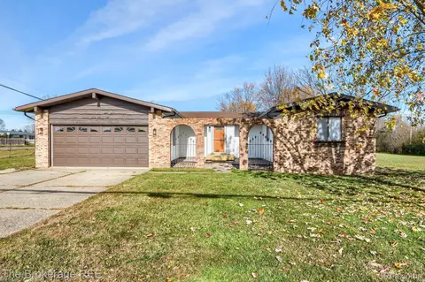 4269 E Atherton Rd, Burton, MI 48519