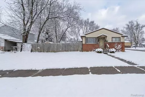 25908 Beverly Rd, Taylor, MI 48180