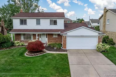 1511 Marie St, Dearborn Heights, MI 48127
