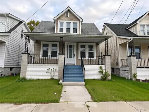 3874 Comstock St, Hamtramck, MI 48212
