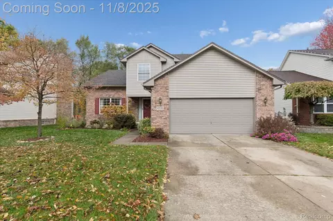 41130 Greystone Blvd, Plymouth, MI 48170
