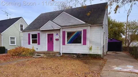 25246 Hayes Rd, Roseville, MI 48066