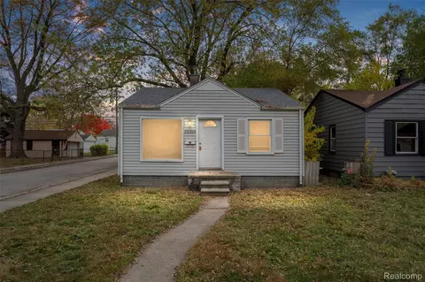 22705 Sharrow Ave, Warren, MI 48089