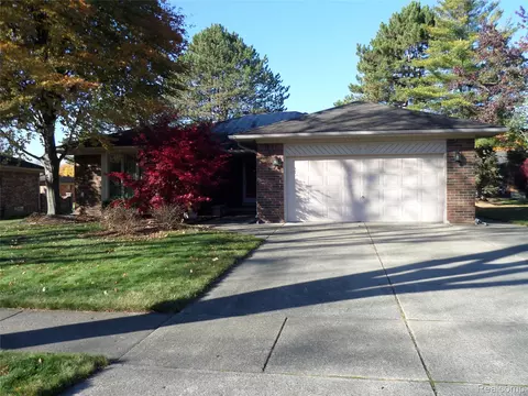 14170 Bangor Dr, Sterling Heights, MI 48313