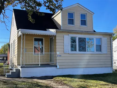 8144 Jewett Ave, Warren, MI 48089