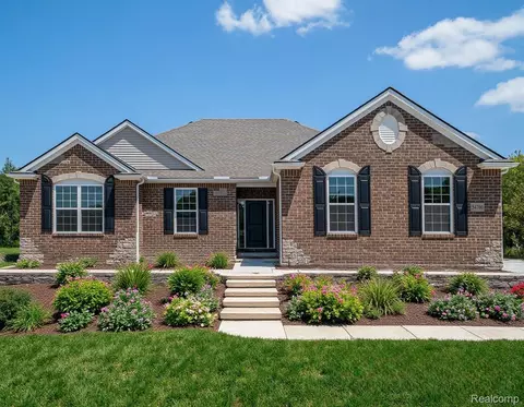 74888 Mila D Dr, Bruce, MI 48065