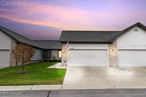 13139 Highland Circle Cir #70, Sterling Heights, MI 48312