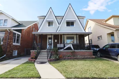 4561 Curtis St, Dearborn, MI 48126