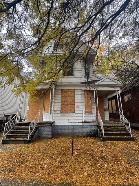 3707 Greusel St, Detroit, MI 48210