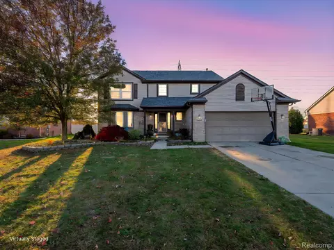 30246 Cherry Blossom Ln, Flat Rock, MI 48134