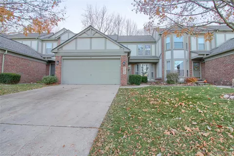 41816 White Tail Ln, Canton, MI 48188