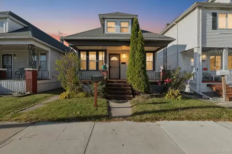 11609 Saint Aubin St, Hamtramck, MI 48212