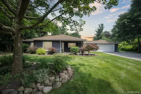 105 George St, Milford, MI 48381