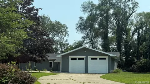 19890 16 Mile Rd, Marshall, MI 49068