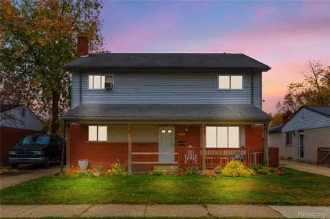 9274 Chamberlain St, Romulus, MI 48174
