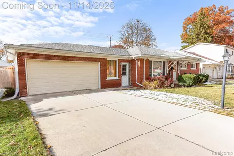 14212 Trenton Rd, Southgate, MI 48195