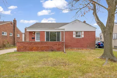 18616 Koester St, Riverview, MI 48193