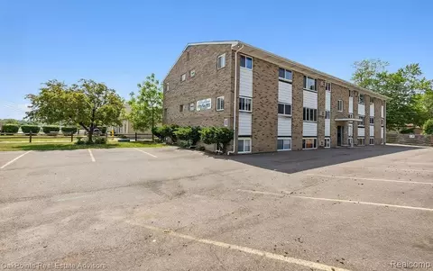 4221 N Grand River Ave, Lansing, MI 48906