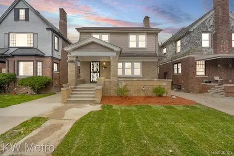 2677 Collingwood St, Detroit, MI 48206