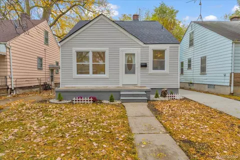 8878 Lauder St, Detroit, MI 48228