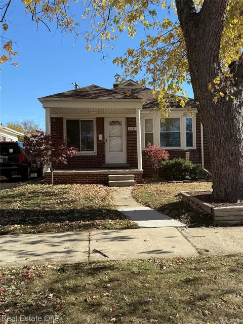 1891 23rd St, Wyandotte, MI 48192
