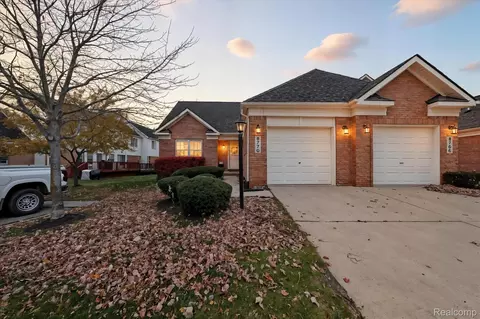 8770 Hardwood Dr, Van Buren, MI 48111