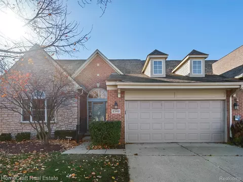 2342 Lexington Cir N #71, Canton, MI 48188