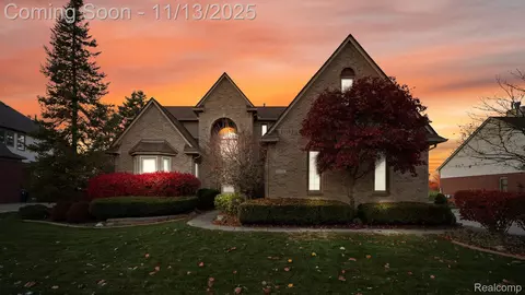 45696 Southwick Dr, Canton, MI 48188