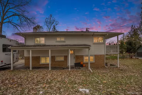 2080 Dunwoodie St, Ortonville, MI 48462