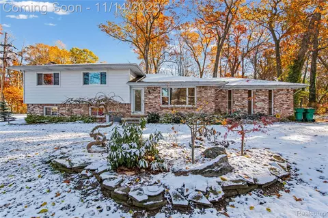 13295 Cogswell St, Romulus, MI 48174