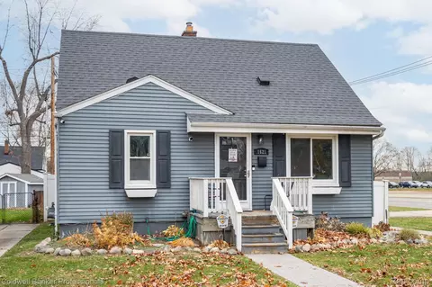 1621 Whitcomb Ave, Royal Oak, MI 48073