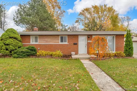 26935 Constance Ave, Dearborn Heights, MI 48127