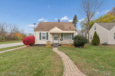 5172 Hazel St, Dearborn Heights, MI 48125