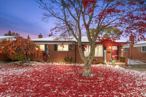 29601 Moulin Ave, Warren, MI 48088