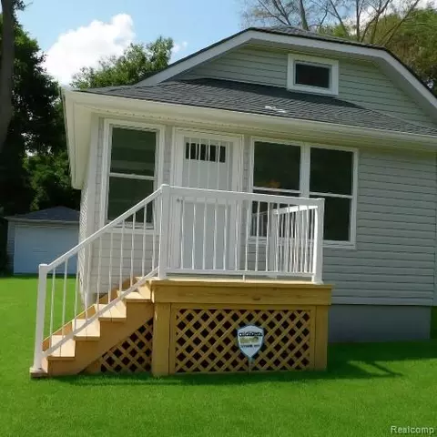 17743 Trinity St, Detroit, MI 48219