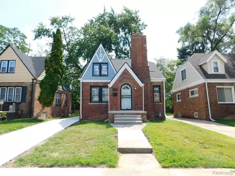 21145 Santa Clara, Detroit, MI 48219