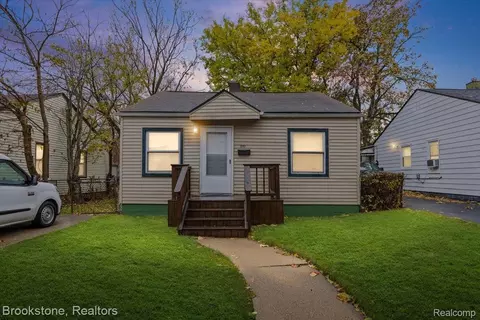587 Nevada Ave, Pontiac, MI 48341
