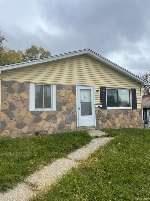 811 Melrose St, Pontiac, MI 48340