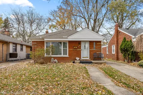 7668 Cortland Ave, Allen Park, MI 48101