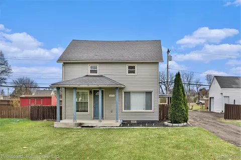 1473 Lillian St, Westland, MI 48186