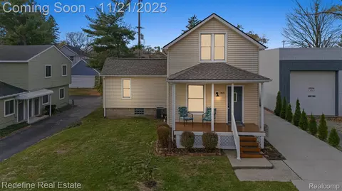 859 Irvin St, Plymouth, MI 48170