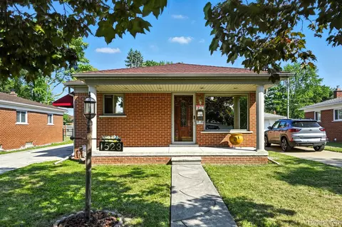1523 Marion Ave, Lincoln Park, MI 48146