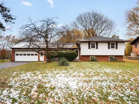 24361 Glenda St, Novi, MI 48375
