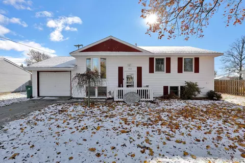 3322 Birchbrook Dr, Bangor, MI 48706